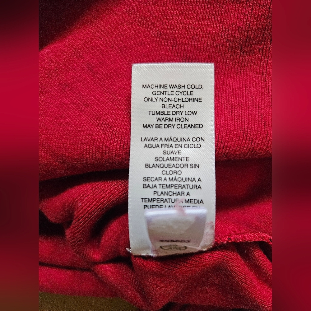 Nwot Chico's Basic Long Sleeve Patterned Tee Red/… - image 8